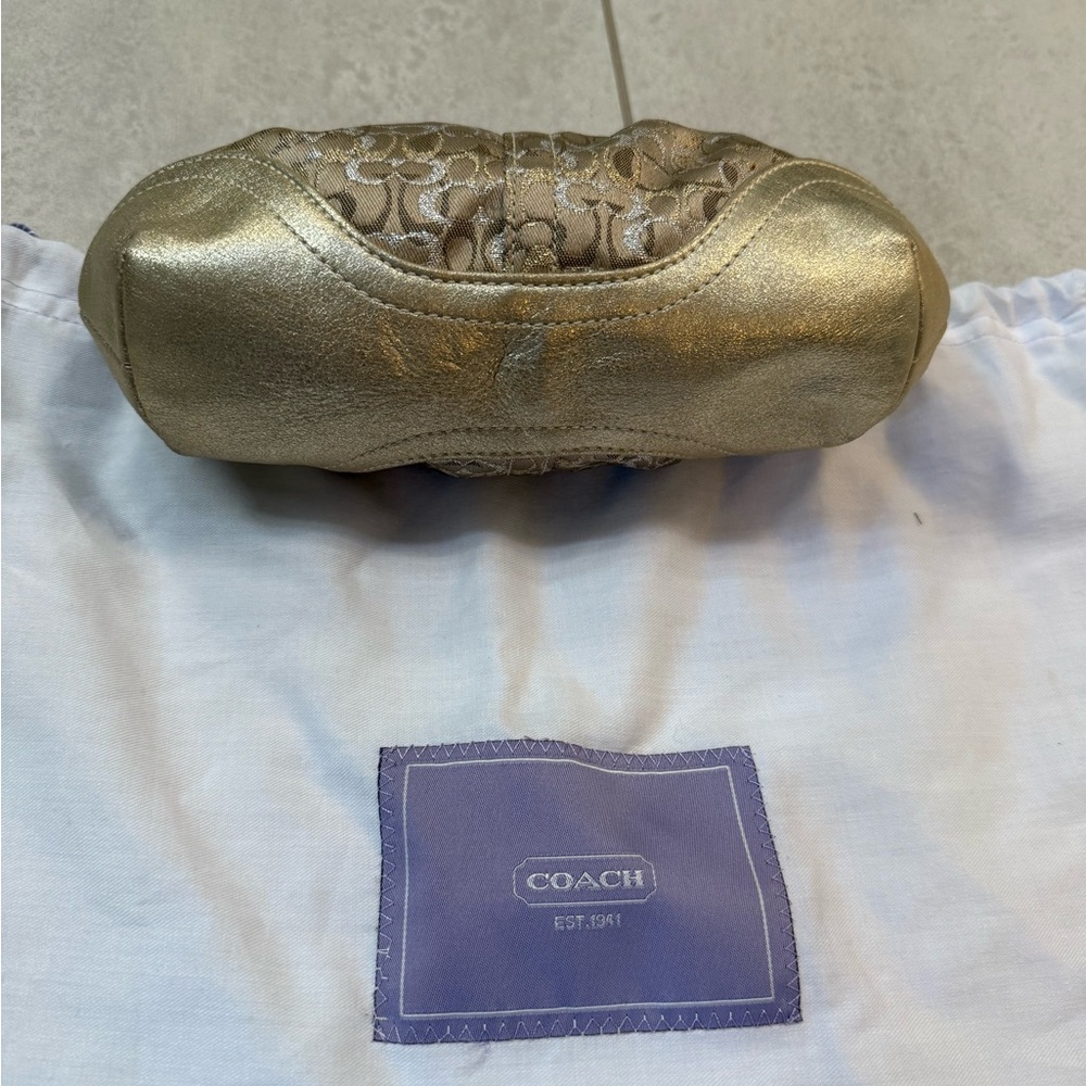 Coach Lurex Good Chenille Signature C Framed Kiss Lock Clutch Purse Limited - Picture 3 of 14